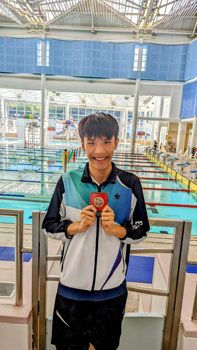 04 Swimming team_TscMatthew.jpg