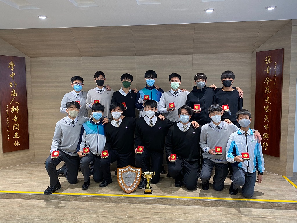 07 Football team_.jpeg